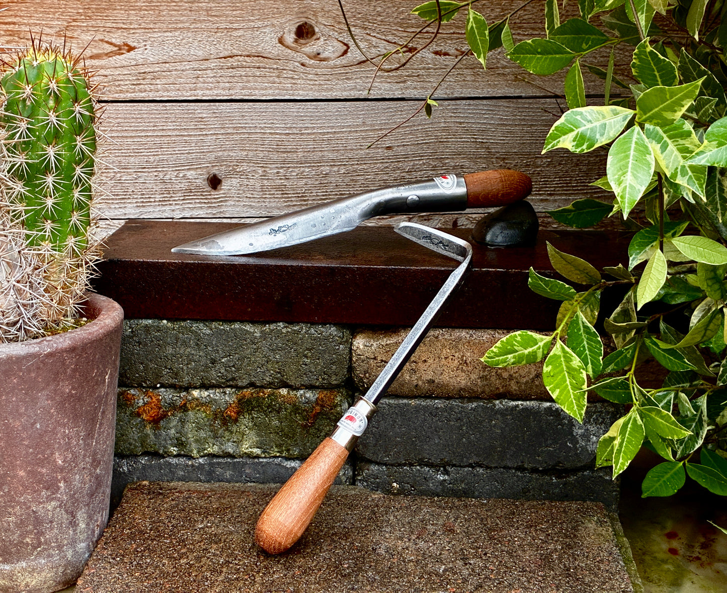 Red Pig Garden Tools: In the Weeds Set