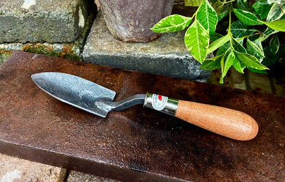 Red Pig Garden Tools: Rock On Set